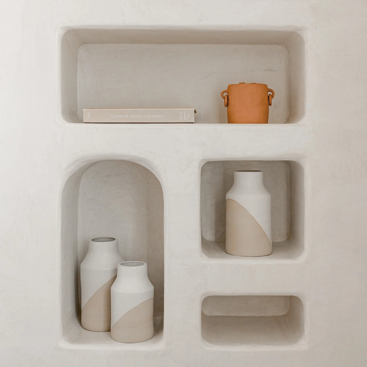 White Harmony Milk Pot | Vase